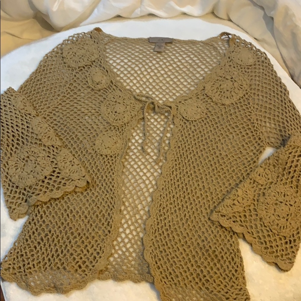 i. e. BEAUTIFUL SAND COLORED CROCHETED CARDIGAN